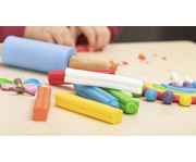 Betzold Weiche Kinderknete 8 Farben je 33 g 6