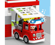 LEGO® DUPLO® Feuerwehrwache mit Hubschrauber 5