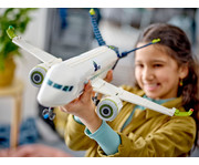 LEGO® City Passagierflugzeug 6